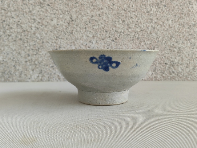 古玩陶瓷青釉青花碗真品鑒賞圖