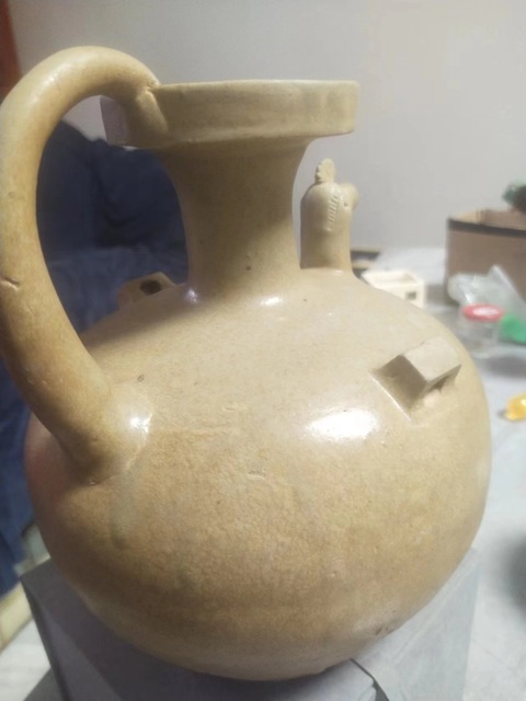 古玩陶瓷越窯青瓷雞首壺，疑似大修真品鑒賞圖