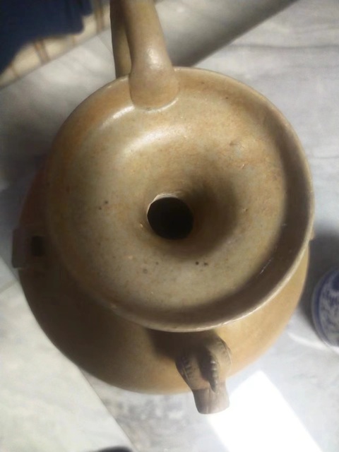 古玩陶瓷越窯青瓷雞首壺，疑似大修真品鑒賞圖