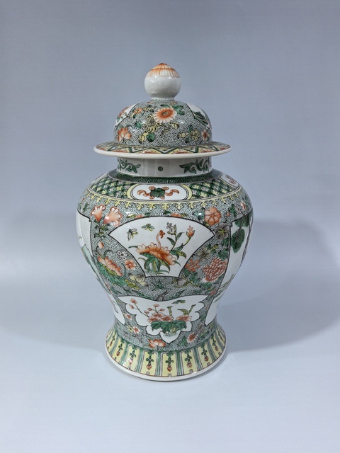 古玩陶瓷清晚五彩人物將軍罐真品鑒賞圖