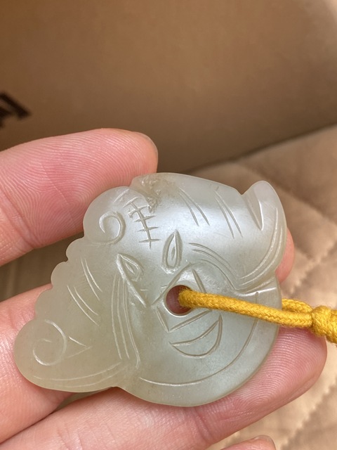 古玩玉器和田玉雕,福在眼前,題材掛件真品鑒賞圖