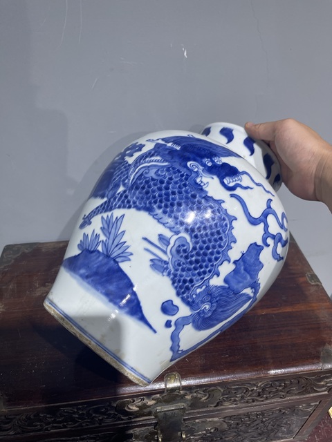 古玩陶瓷青花麒麟罐真品鑒賞圖