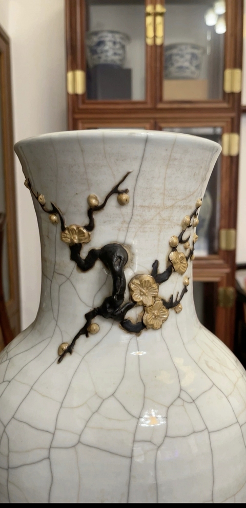 古玩陶瓷官釉瓶真品鑒賞圖