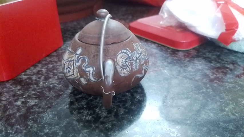 古玩陶瓷紫砂加彩梨形壺真品鑒賞圖