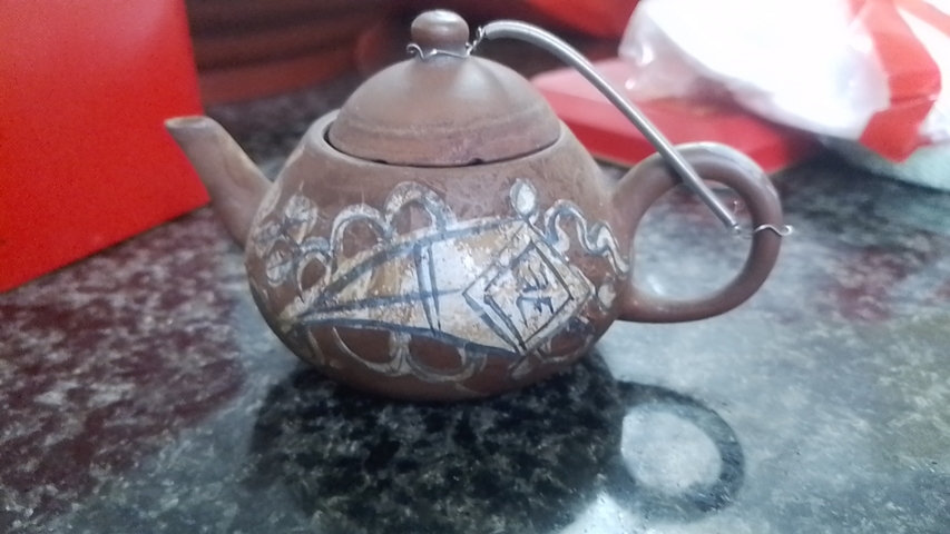 古玩陶瓷紫砂加彩梨形壺真品鑒賞圖