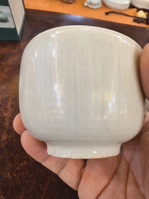古玩陶瓷青白釉刻仰蓮紋蓋缸真品鑒賞圖