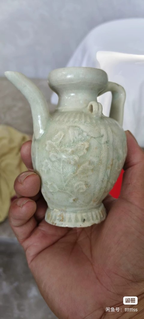 古玩陶瓷青白釉花卉紋執(zhí)壺真品鑒賞圖