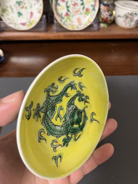 古玩陶瓷道光粉彩綠龍小碟真品鑒賞圖