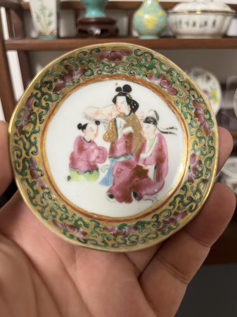 古玩陶瓷咸豐細路廣彩小碟真品鑒賞圖