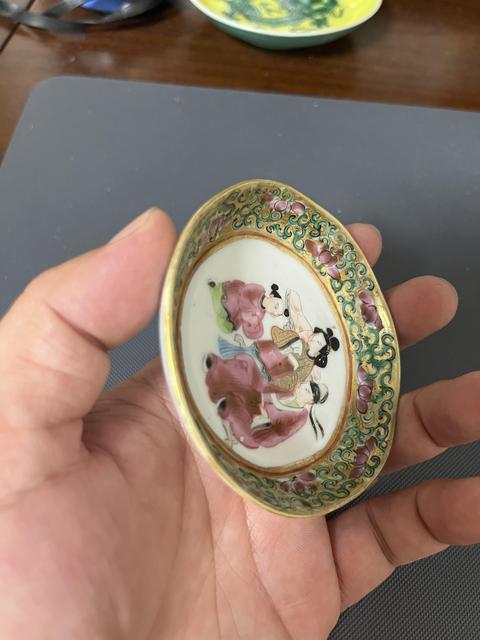 古玩陶瓷咸豐細路廣彩小碟真品鑒賞圖