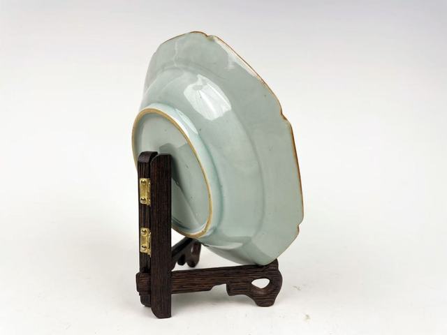 古玩陶瓷清早期·青花山水樓閣紋折沿八方盤真品鑒賞圖