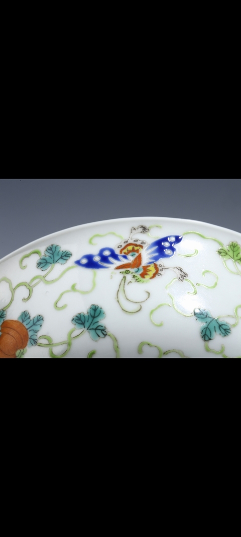 古玩陶瓷瓜蝶連綿粉彩碗真品鑒賞圖