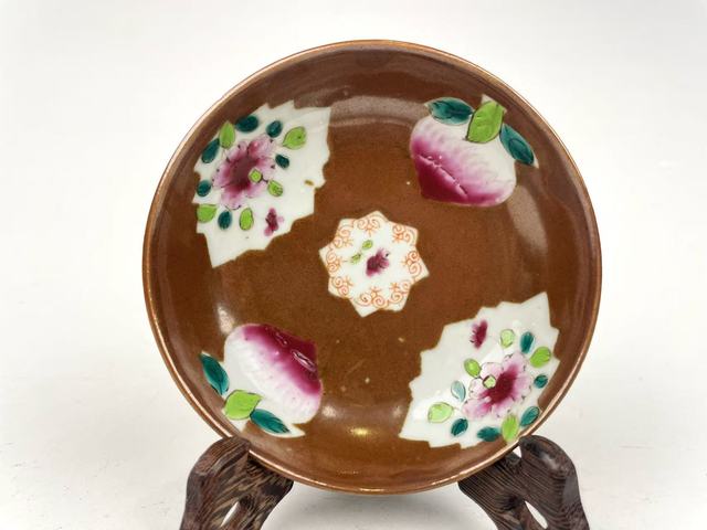 古玩陶瓷清雍正·粉彩粉彩桃紋紫金釉盤真品鑒賞圖