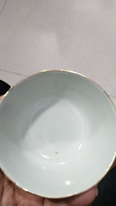 古玩陶瓷仕女紋粉彩杯真品鑒賞圖