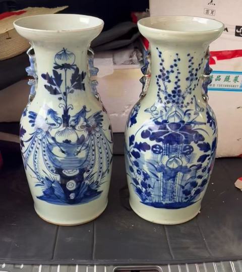 古玩陶瓷豆青釉青花花鳥紋盤口瓶真品鑒賞圖