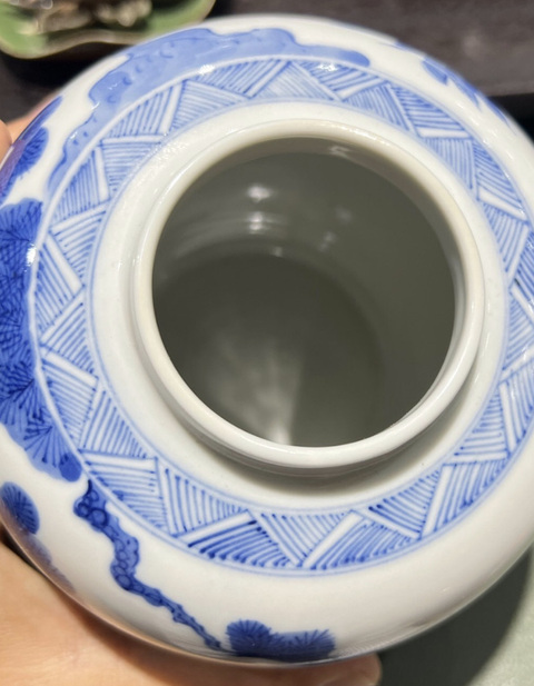 古玩陶瓷青花罐真品鑒賞圖