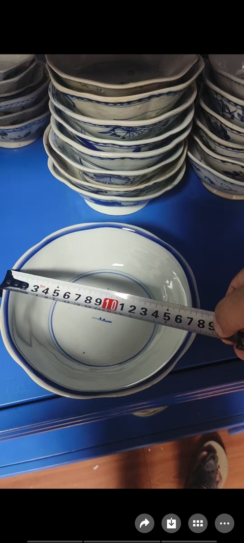 古玩陶瓷青花花卉紋花口碗真品鑒賞圖