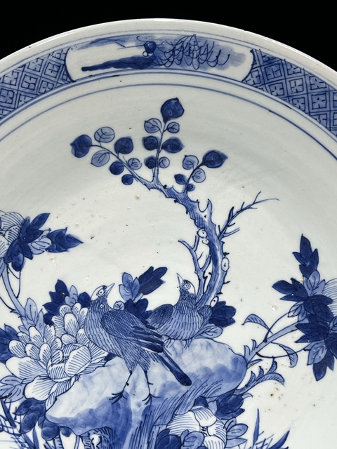 古玩陶瓷青花洞石花鳥紋盤真品鑒賞圖