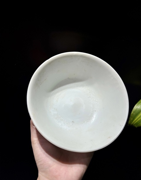 古玩陶瓷明早期甜白釉碗拍賣(mài)，當(dāng)前價(jià)格7888元