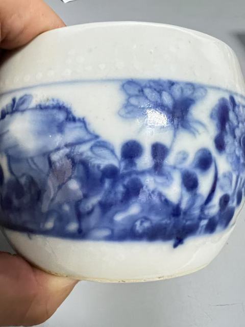 古玩陶瓷青花洞石花卉紋水洗真品鑒賞圖