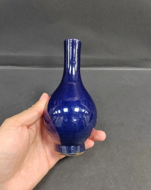 古玩陶瓷藍(lán)釉膽瓶真品鑒賞圖