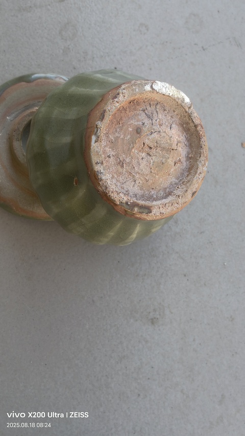 古玩陶瓷龍泉青瓷蓋罐真品鑒賞圖