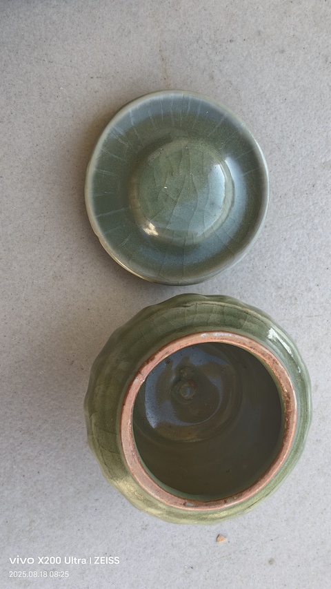 古玩陶瓷龍泉青瓷蓋罐真品鑒賞圖