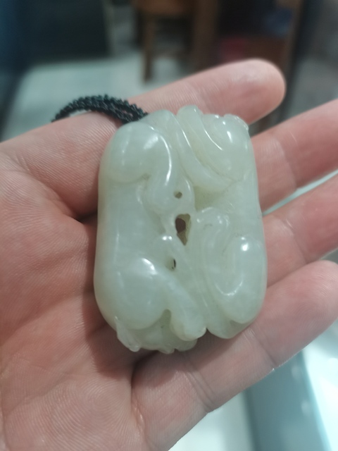古玩玉器和田玉雕“瑞獸”把件真品鑒賞圖