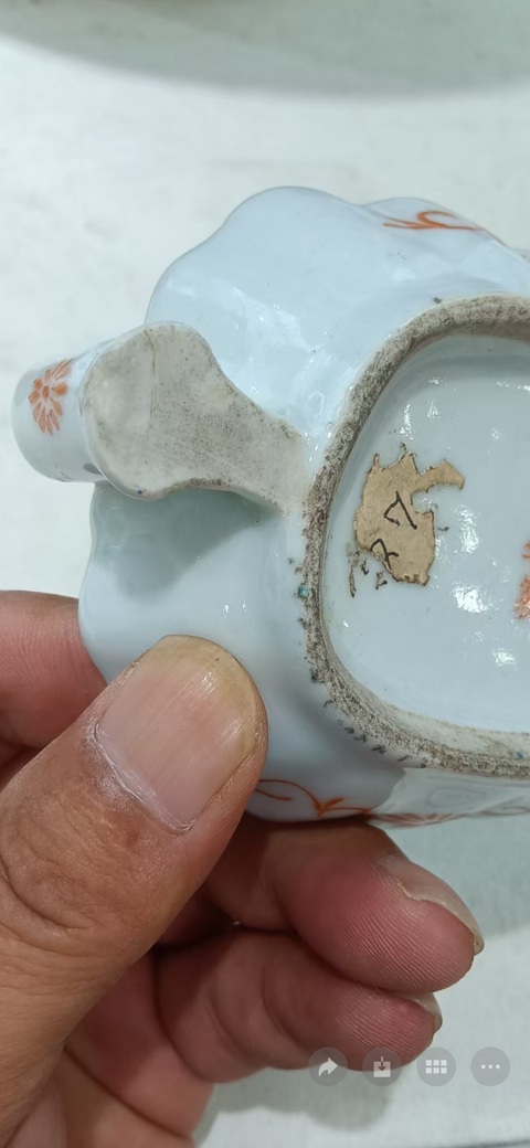 古玩陶瓷松石釉粉彩人物葉型盤真品鑒賞圖