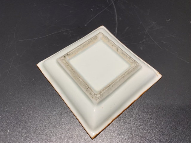 古玩陶瓷歲寒三友松竹梅四方青花盤真品鑒賞圖
