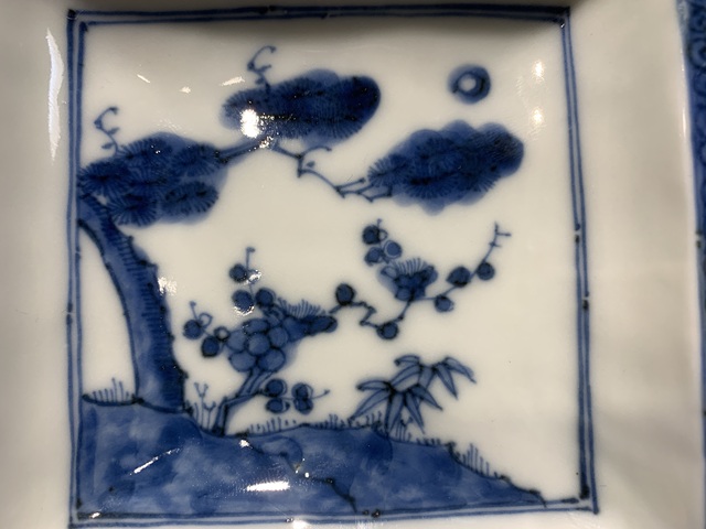古玩陶瓷歲寒三友松竹梅四方青花盤真品鑒賞圖