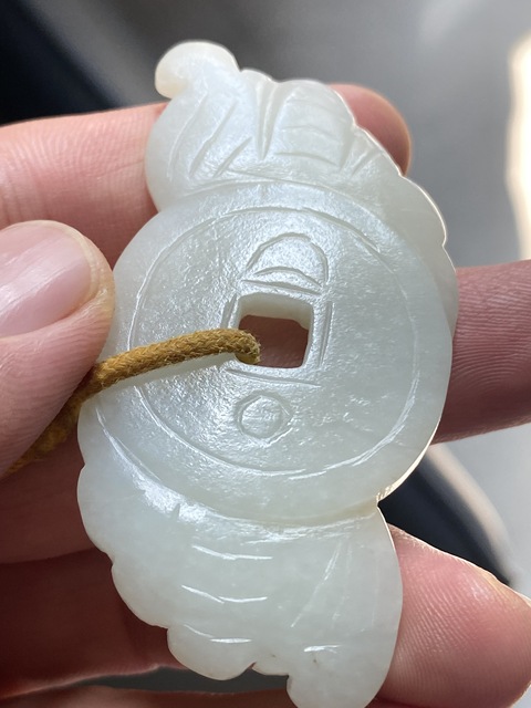 古玩玉器和田玉雕福在眼前題材掛件真品鑒賞圖