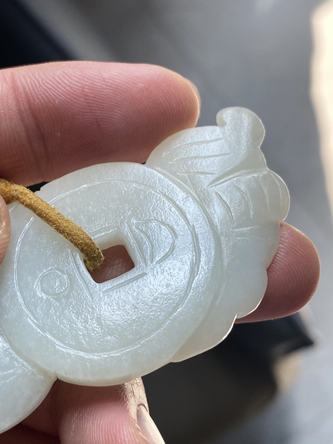 古玩玉器和田玉雕福在眼前題材掛件真品鑒賞圖