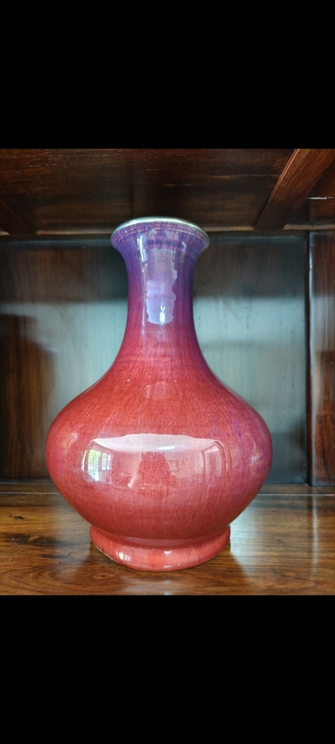 古玩陶瓷紅釉賞瓶真品鑒賞圖