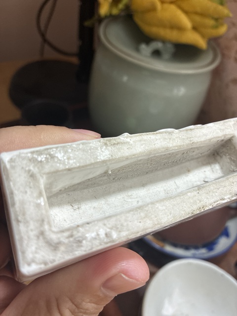 古玩陶瓷白釉浮雕松鹿圖硯屏真品鑒賞圖