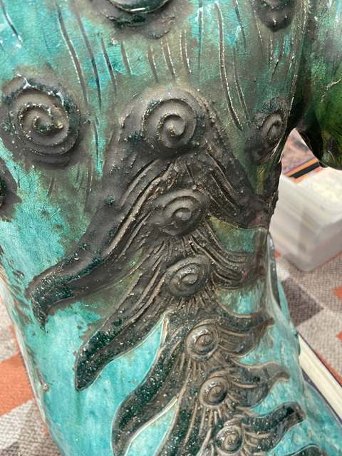 古玩陶瓷孔雀藍獅子真品鑒賞圖