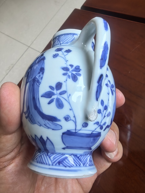 古玩陶瓷人物紋青花壺真品鑒賞圖