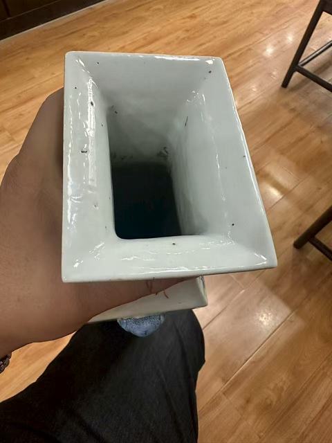 古玩陶瓷粉彩人物故事紋四方瓶真品鑒賞圖