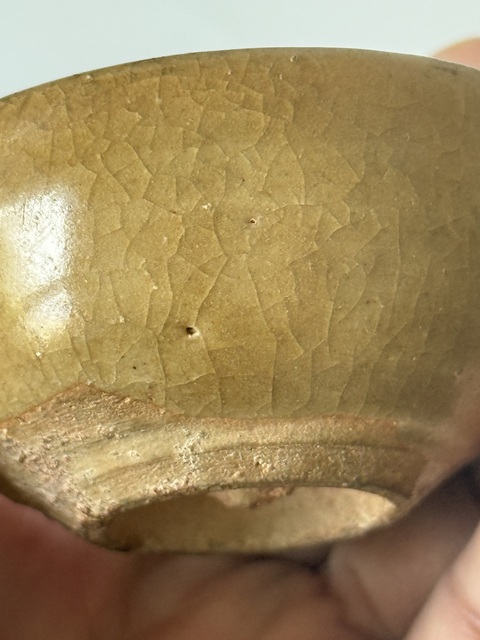 古玩陶瓷元代龍泉窯黃釉杯真品鑒賞圖