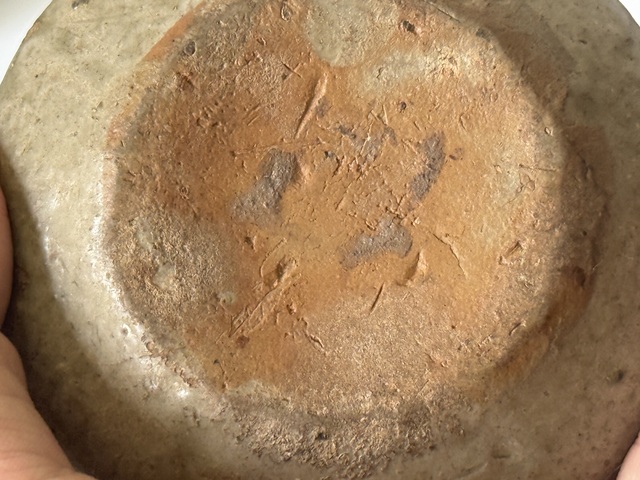 古玩陶瓷越窯青瓷四系棱形紋蓋罐真品鑒賞圖