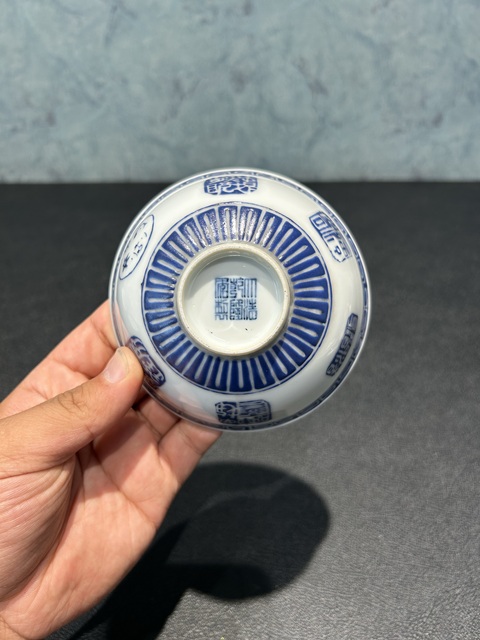 古玩陶瓷料彩印章紋碗真品鑒賞圖