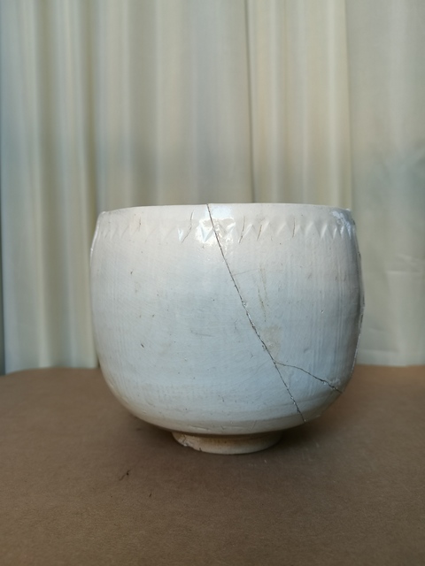 古玩陶瓷登封窯白釉線條缽拍賣,當前價格0元