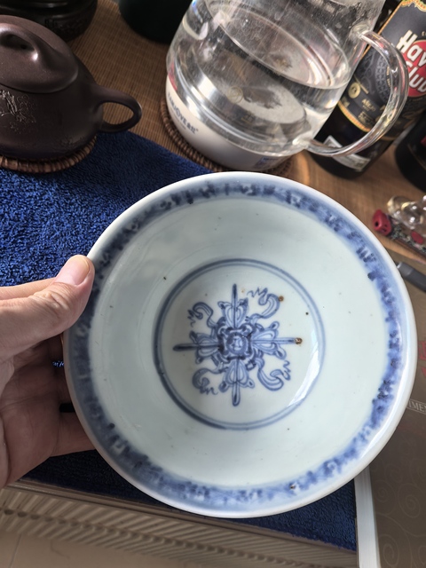 古玩陶瓷青花花卉紋碗真品鑒賞圖