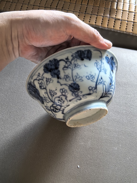 古玩陶瓷青花花卉紋碗真品鑒賞圖