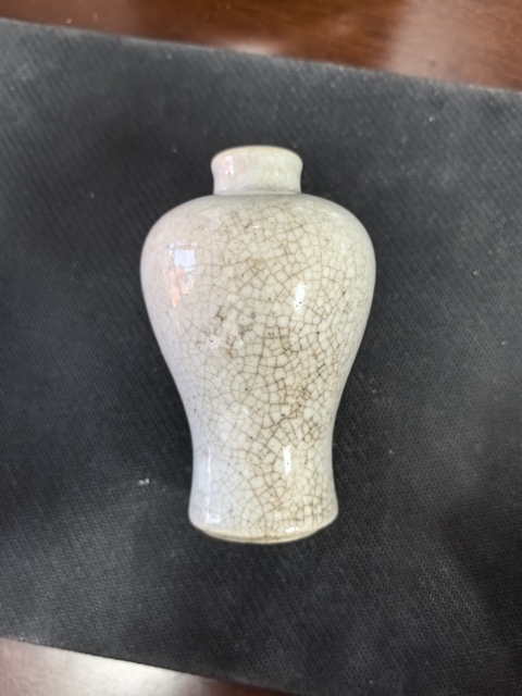 古玩陶瓷哥釉梅瓶真品鑒賞圖