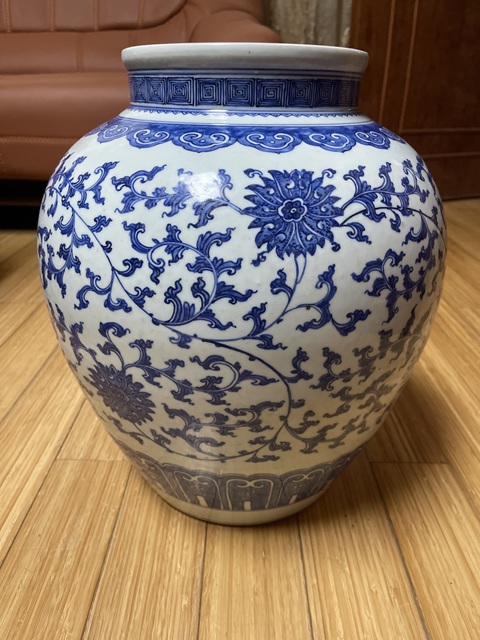 古玩陶瓷青花罐真品鑒賞圖