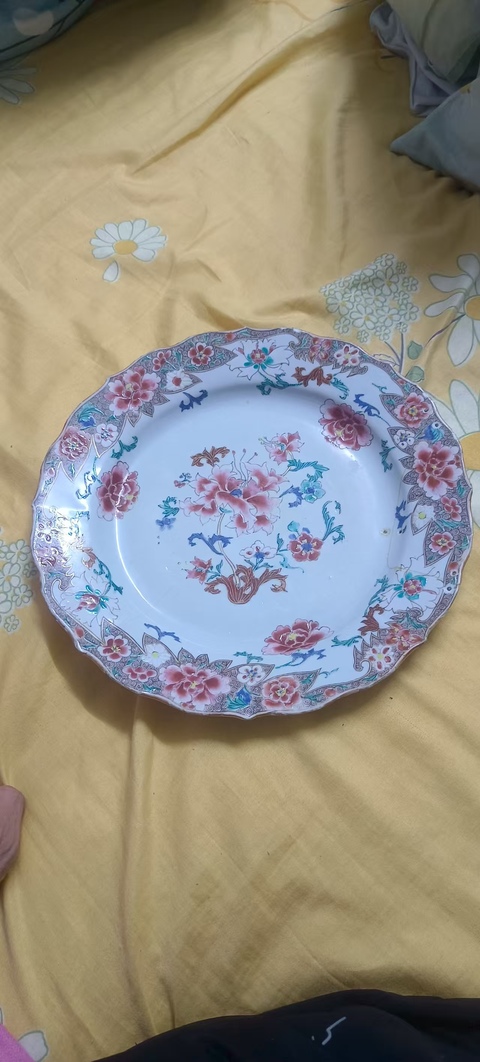 古玩陶瓷粉彩花卉紋盤真品鑒賞圖