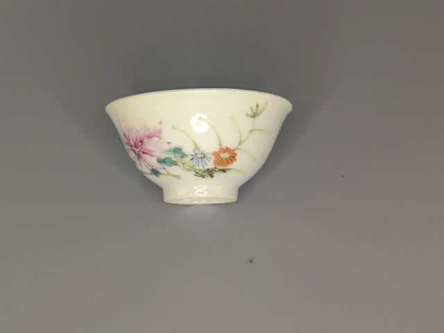 古玩陶瓷民國(guó) 粉彩花卉紋杯真品鑒賞圖