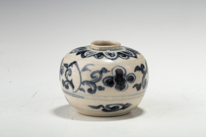 古玩陶瓷明中晚·青花花卉紋水盂真品鑒賞圖