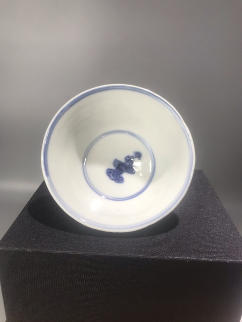 古玩陶瓷(精品主人杯)清-康熙-瑞果折枝花卉紋-主人杯拍賣,當(dāng)前價格826元